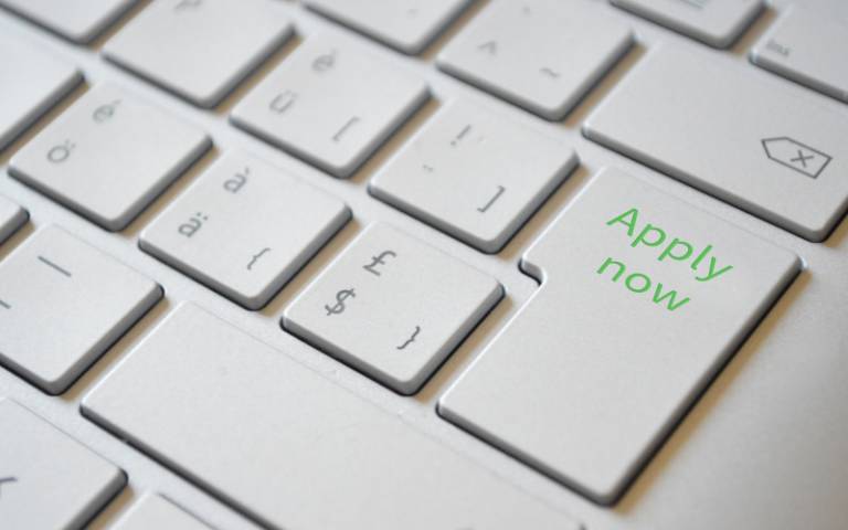 Keyboard with 'apply now' button