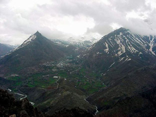 A view of the mountainous landscape around Beytüşşebap.