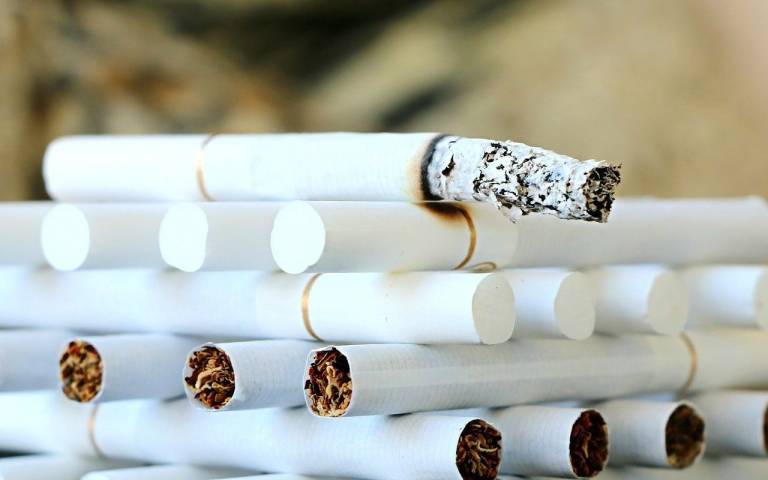 cigarette-1642232_1280.jpg