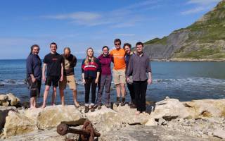 Student landscape group field trip to the Jurassic Coast 800x500