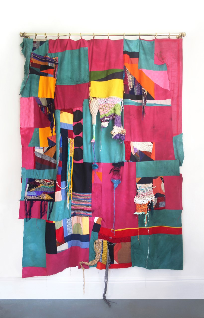 Sophie Giller. Bedtime story, 2020, 205 x 145 cm, fabrics, wool, thread, direct dyes, curtain pole