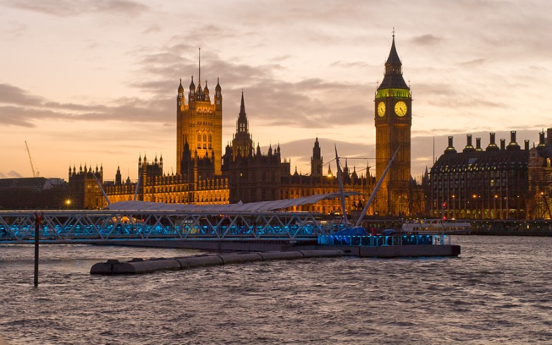 Photograph of the Houses of Parliament at dusk