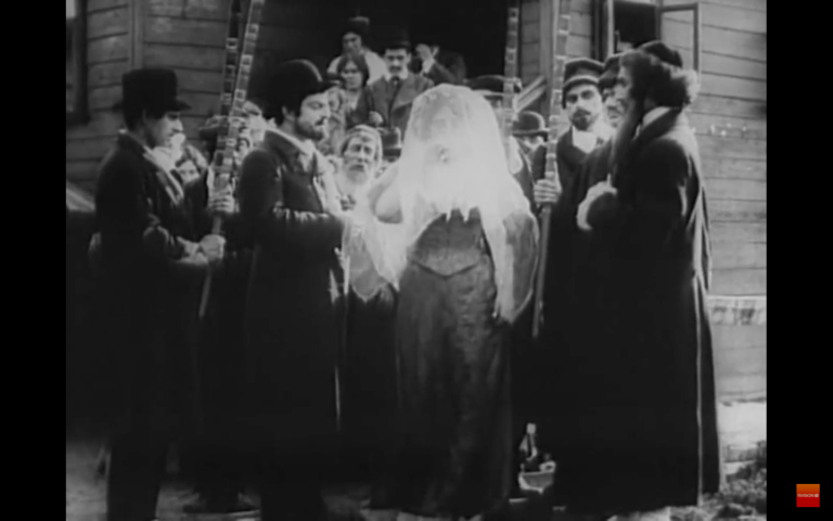 A screenshot from L`Khaim (1910) 