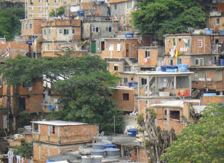 favela…