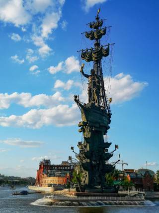 boat-statue