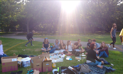 Towers lab and friends enjoying their 2017 summer picnic in Regent's Park