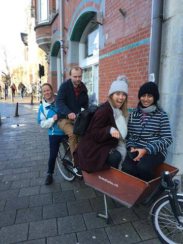 Morten, Maitreyi, Clare, Lucy and AK squeeze 4 on a bike in the treasure hunt