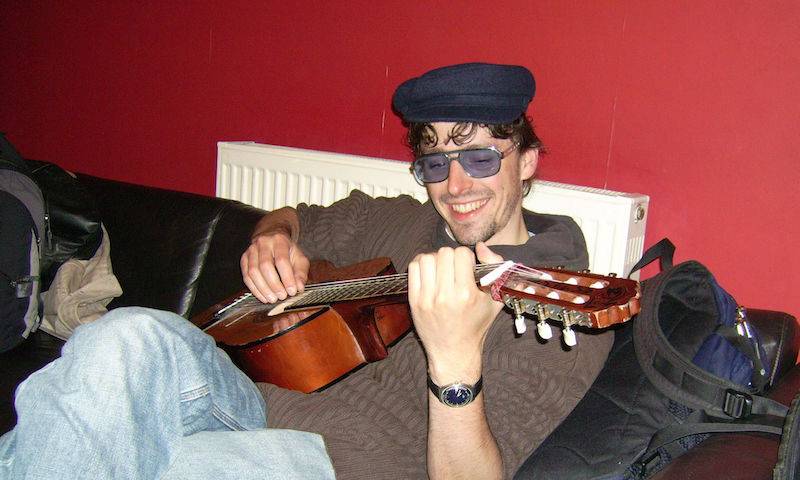 Torsten Schaller and guitar