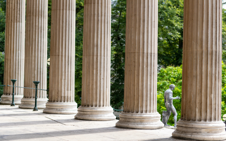 Photo of the UCL portico columns