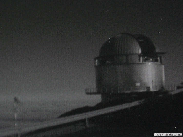 NEON - Nordic Optical Telescope in remote control (live image)